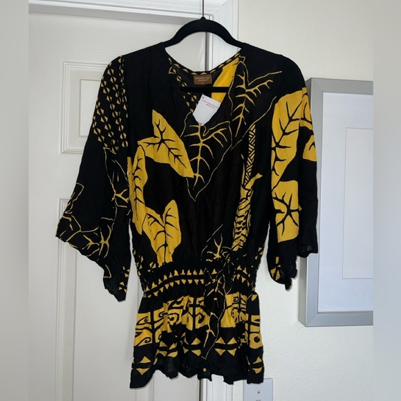 NWT Wahine Toa Designs Terava Top - Picture 1 of 2